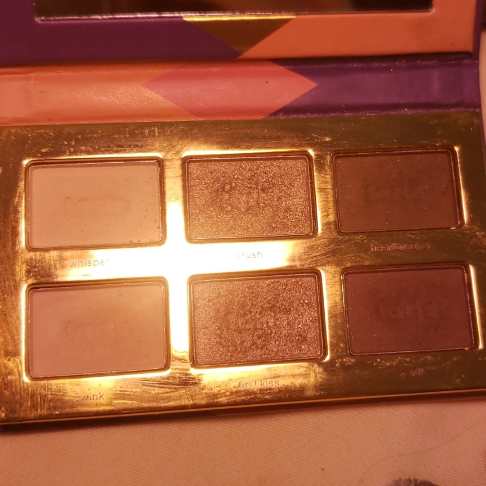 Makeup bundle - Picture 2 of 3